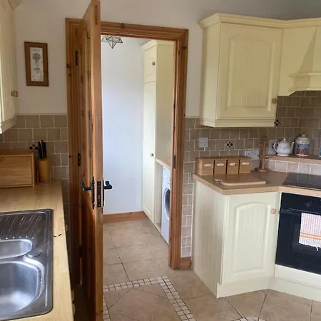 Ballyloskey Road 度假居