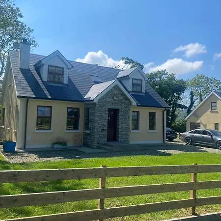 Holiday home Ballyloskey Road