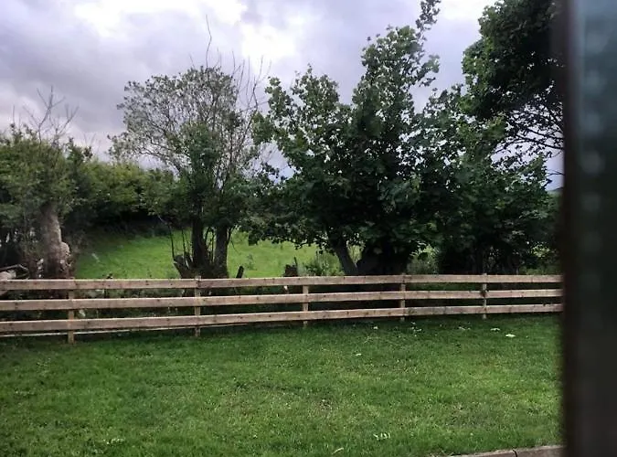 Ballyloskey Road Дом отдыха